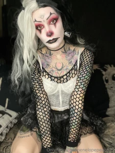 Honk honk are you enjoying my goth clown look part 4