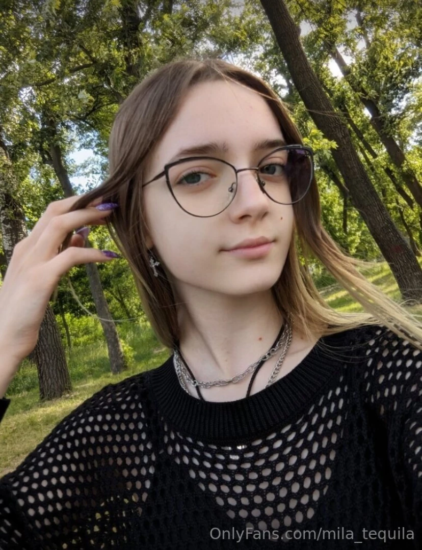 This babe flov_princess wants to be naughty for her dadddy the girl part 189 