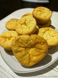 Hi friends today i decided to try my hand at cooking and bake cupcakes