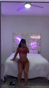 My curves are like a work of art come admire them part 2