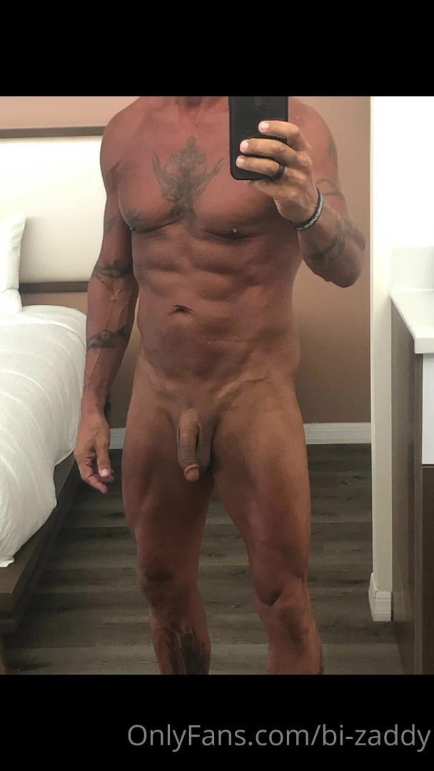 Headed to the pool at the linq 