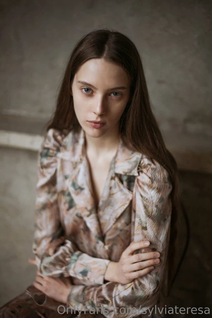 Finally back home after sleeping in an hostel for a week in a room 