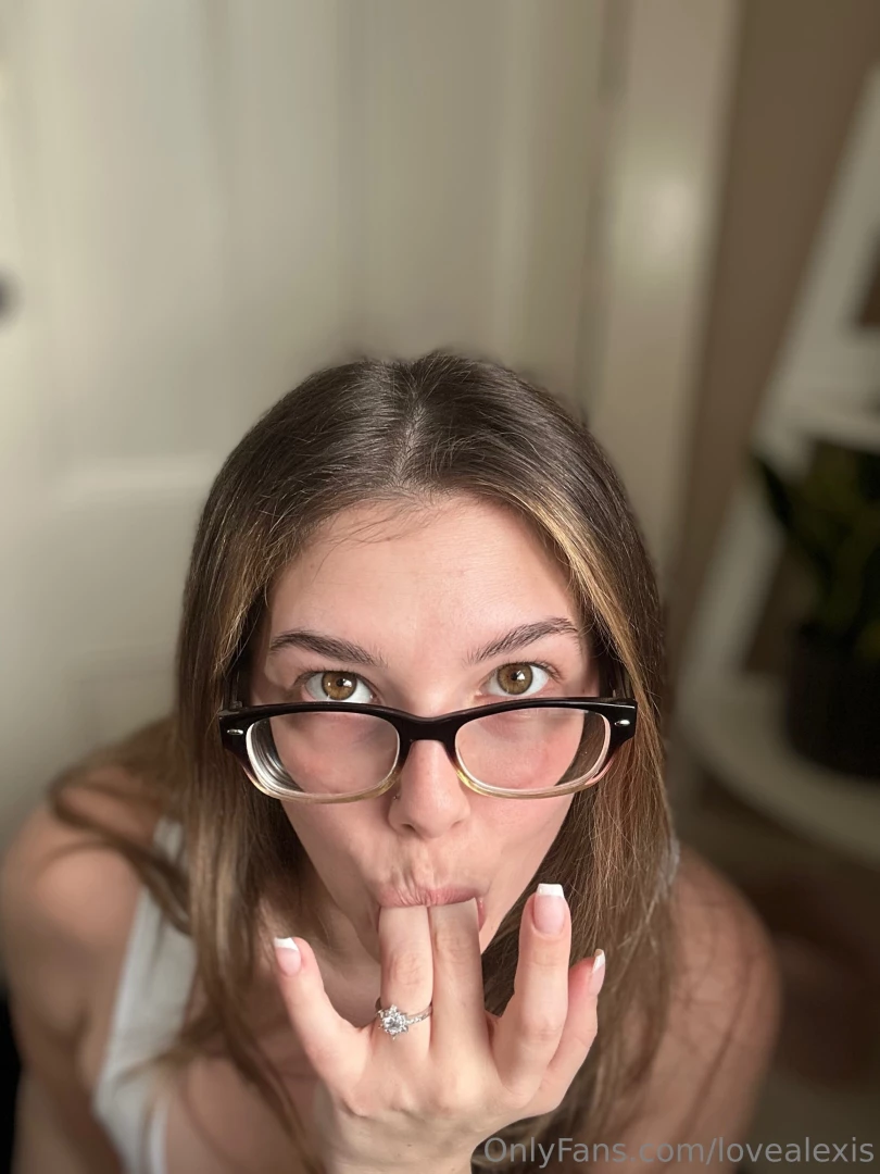 In nickelback voice you look so much cuter with something in your 