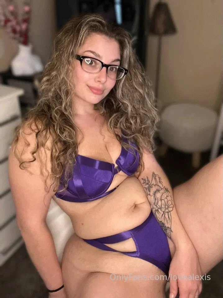 Playing with my glass dildo unlock to watch me being my silly slutty 