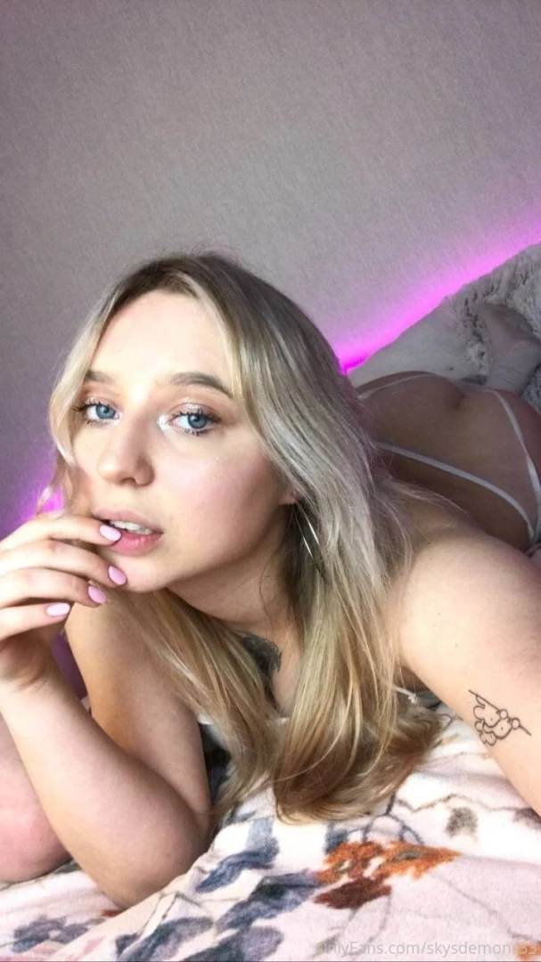 I know what we can do chill and count the tattoos on my body 