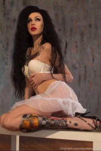 I love sucking and swallowing cum because of my super-regeneration i