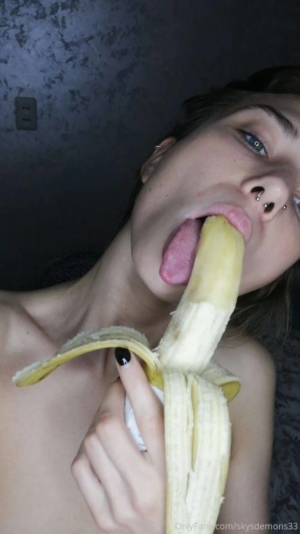 Karhotwaitress i came from a small town to a big one i got a job as a 