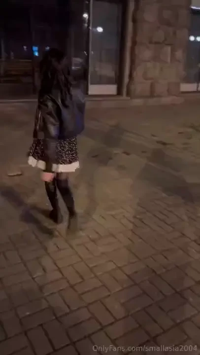 Sometimes i like to goof around and cheer up random people passing by 