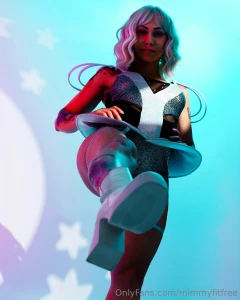 Halloween yo quiero ser quien te lleve al espacio a ver las estrellas