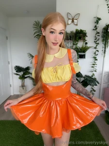 This view or me in your bed