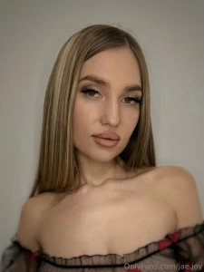 Just a heads-up i ve got a fresh new profile pic don t want you to