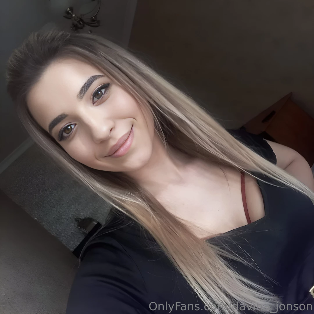 Naughtyilona wants to ride your big throbbing cock i know you want to part 154 