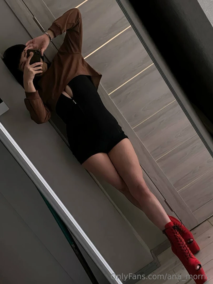 One snap closer to undressing your thoughts 