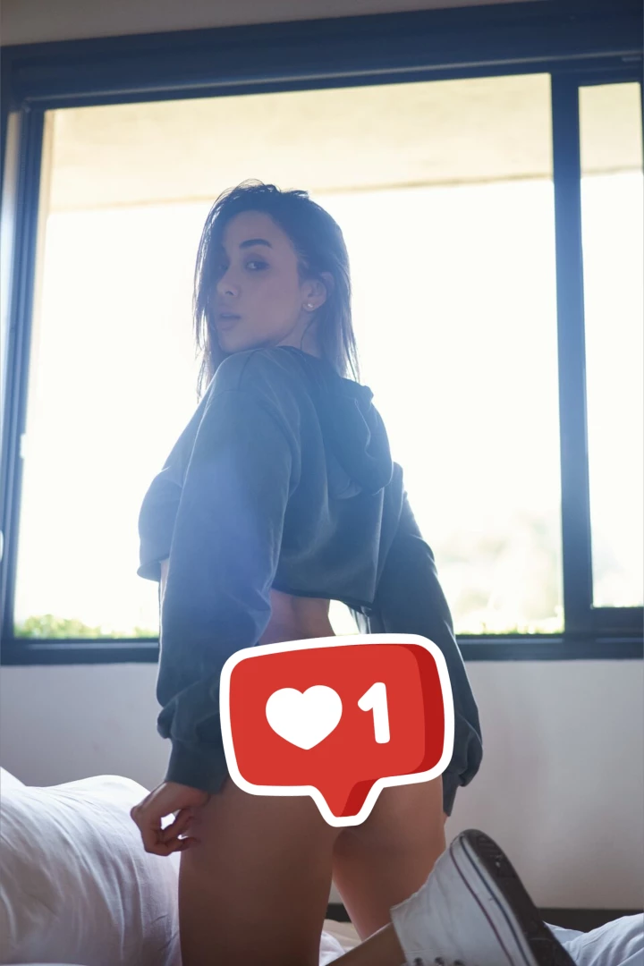 Crown stays on attitude unmatched who s brave enough to keep up part 1 