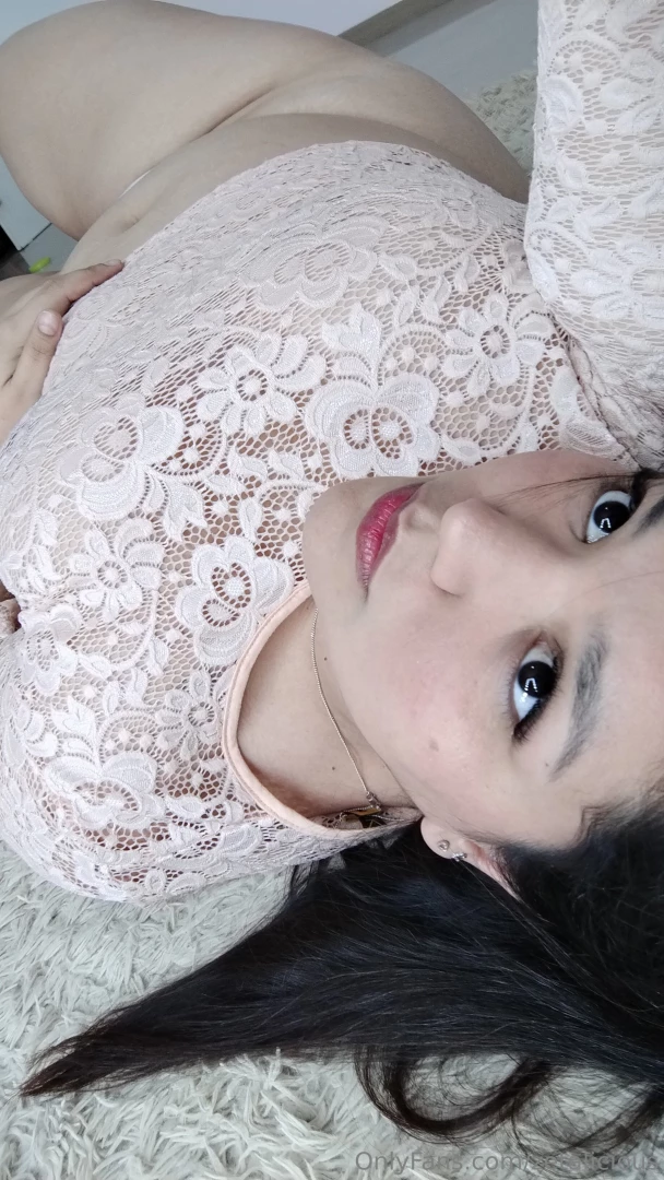 Do you like cute girls i look cute don t i 