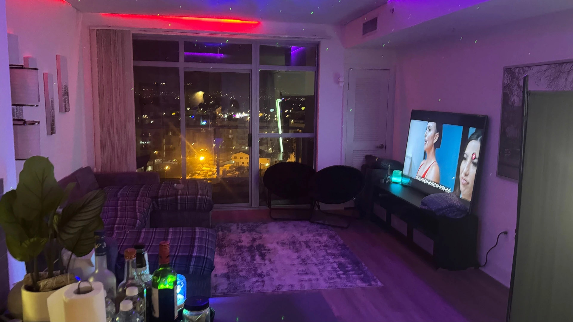 Welcome to my playhouse i throw a lot of sex parties and gangbang part 1 