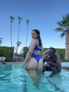 Who wanna see me do more content with this hottie part 1