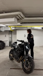 Bet you wish you could handle a ride like this but not everyone gets a