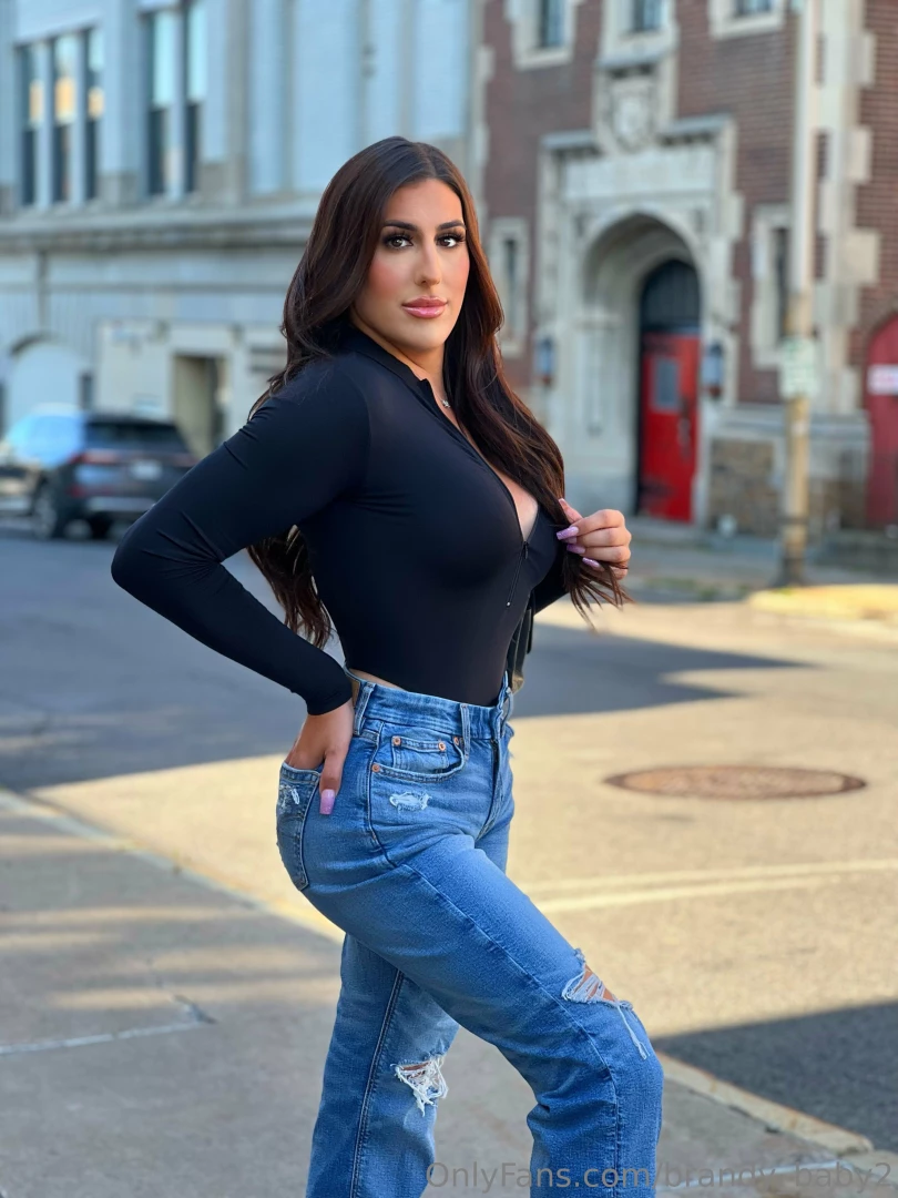 Just thinking about you makes me want to be freaky 