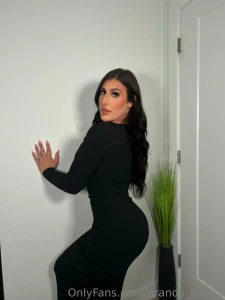 Hi babe thank you for subscribing to my free page on my vip page 70