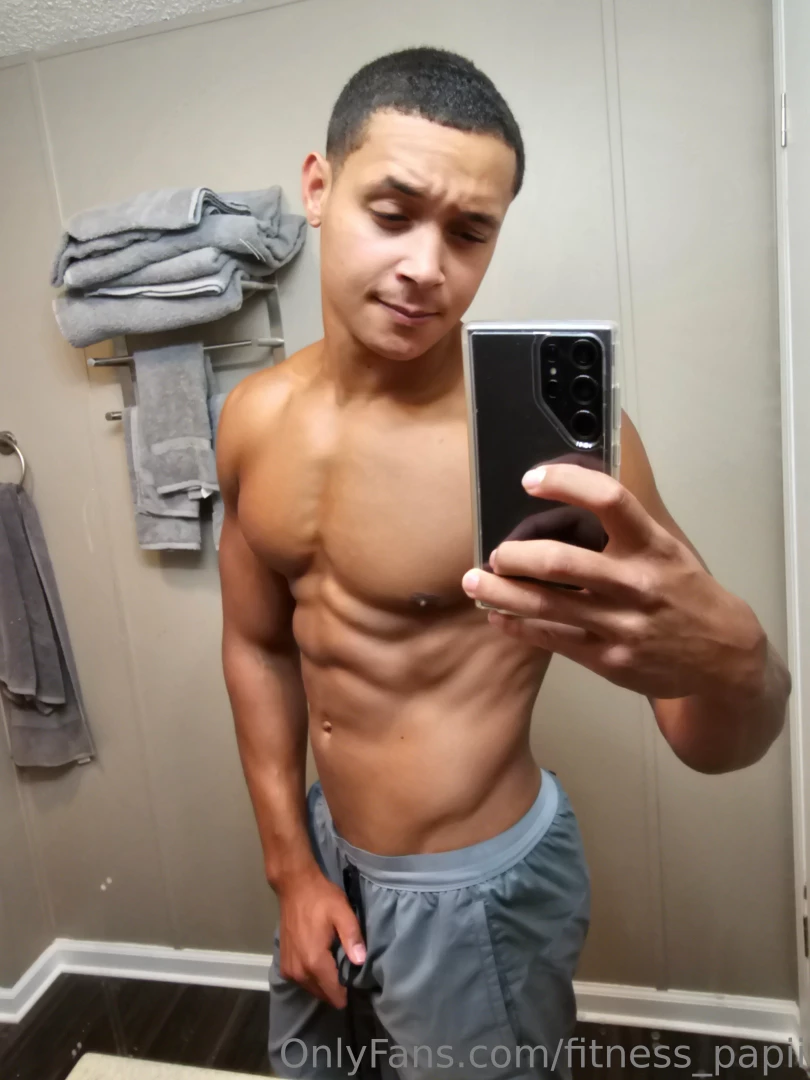 Group live tomorrow on mikey_flex at 7pm eastern standard time 30 a 