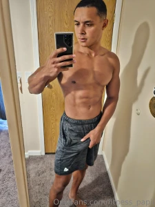 Here is the entry point for tonights 8pm live strip tease from fully