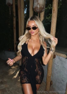 Friday vibes tell me what you d do if we had tonight together i m