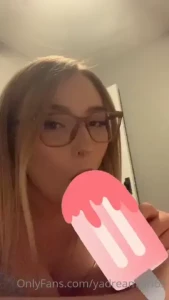 I love sucking big cock