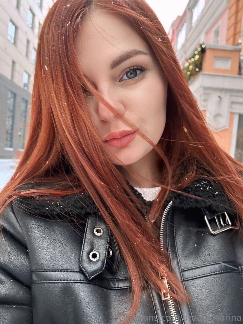 This hot thing margoshecka is waiting for you her pussy is very wet 