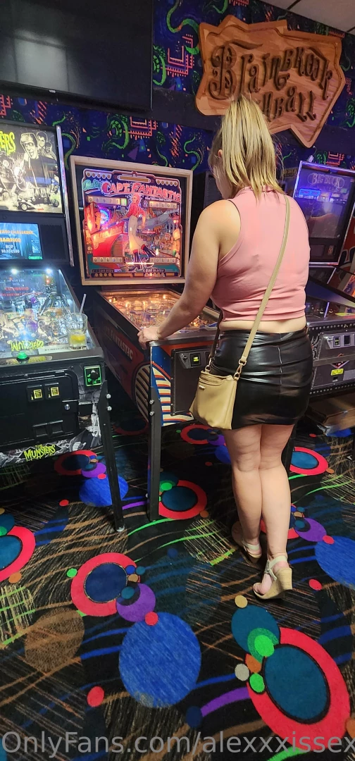 Had a fun night at the bowling alley playing pool and pinball met up part 5 