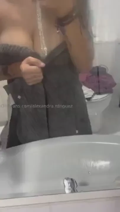 Bien mojadita pero m s mojadita me pones tu 