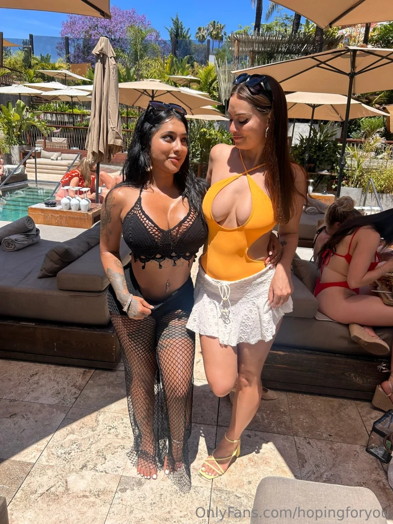 When she gives you these eyes you know she wants to take you home 