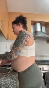 I wash the dishes like a good girl