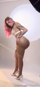 Checkout my sis sophiaferraz25 the tsgirl mistress with a 20cm big part 40