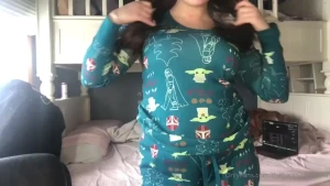 Merry christmas love you all and i send all of the kisses