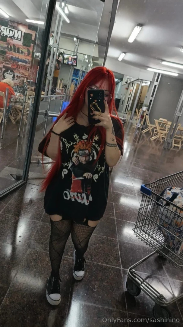 New shirt hehe also here you can see how tall i am hint not very much 