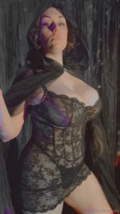 I ll have to wear this cape for more than just halloween it s so fun part 6