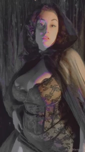 I ll have to wear this cape for more than just halloween it s so fun part 2