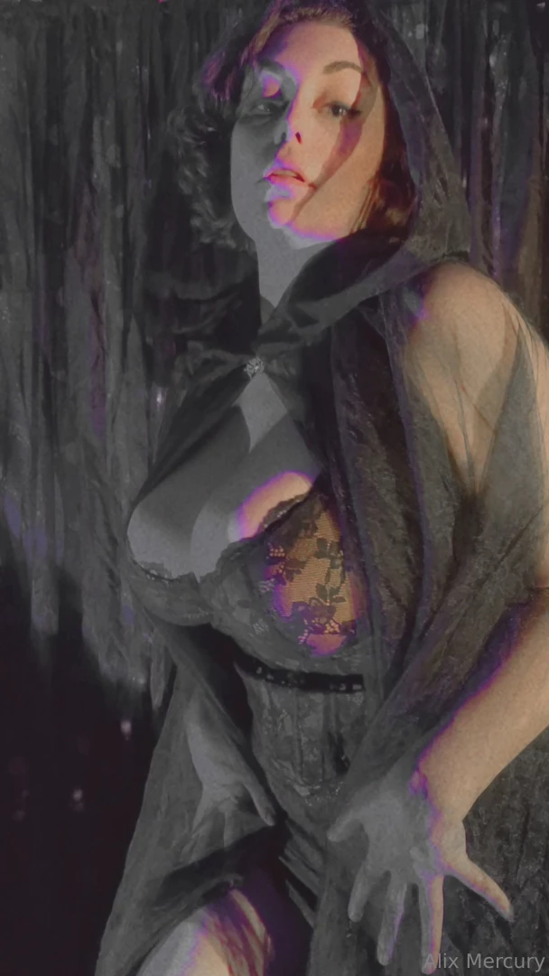 I ll have to wear this cape for more than just halloween it s so fun part 10 