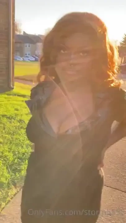 Fuck all cops right come fuck me 