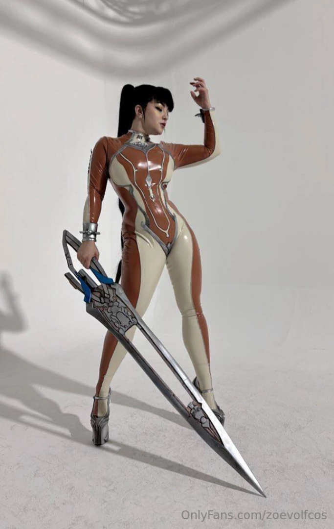 My stellar blade eve cosplay first look including some inprogresses 