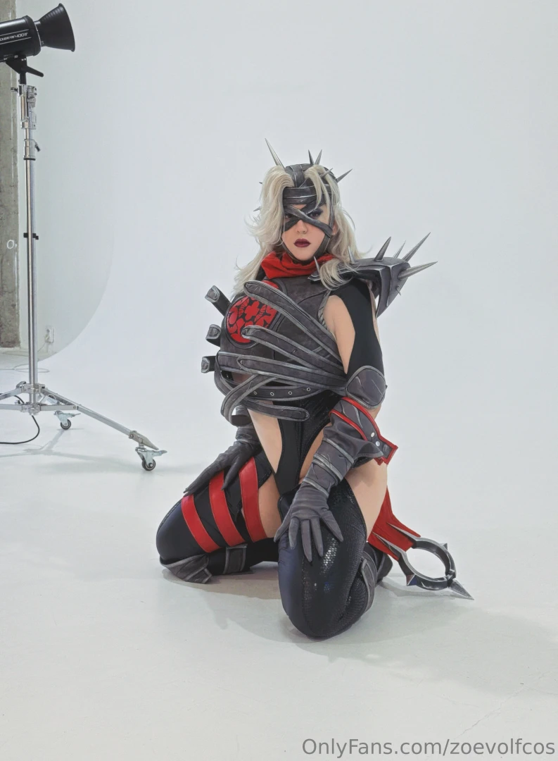 Behind the scenes of my malice photoshoot swipe to see more booty and part 1 