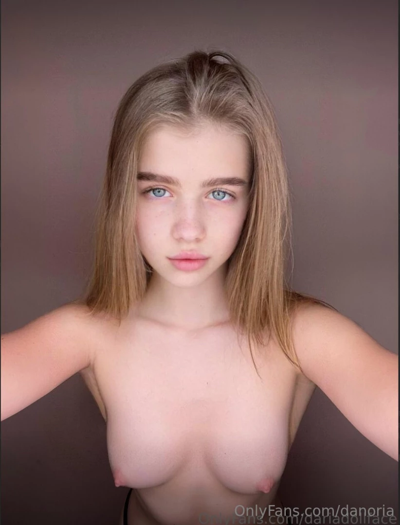 Dariadollface is wet right now dariadollface she loves doggy subscribe part 66 