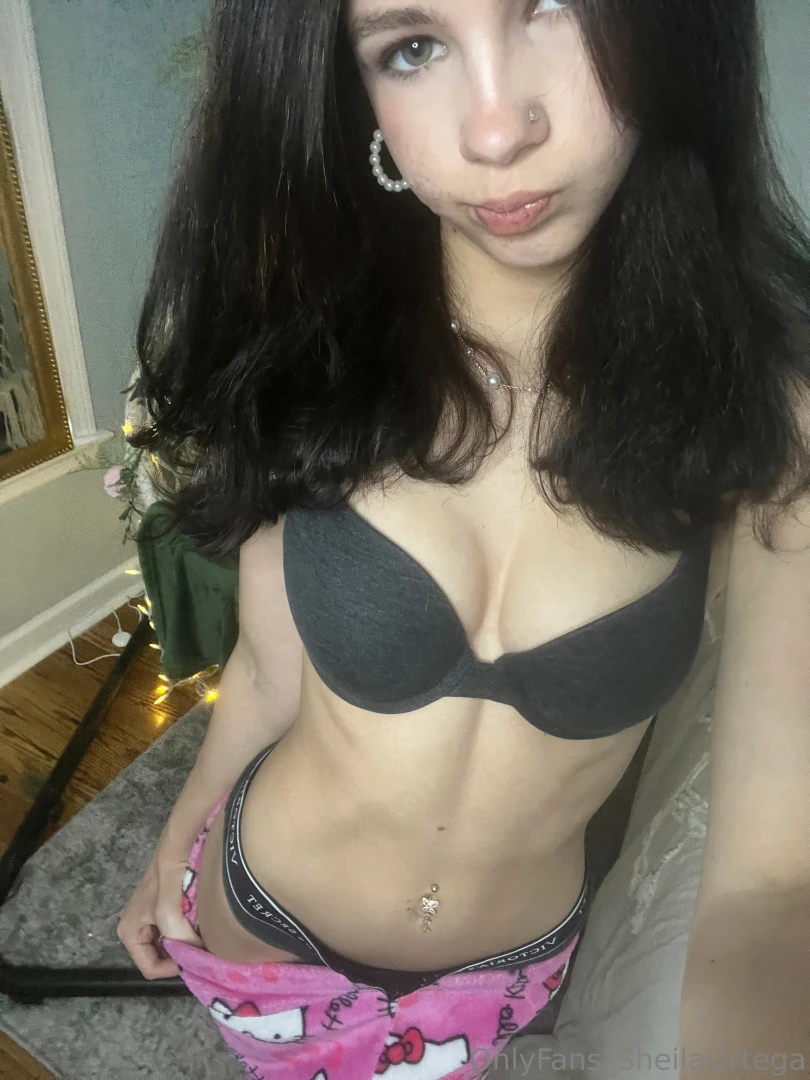 She just turned 18 today jadesprays wish her happy bday and she might part 8 