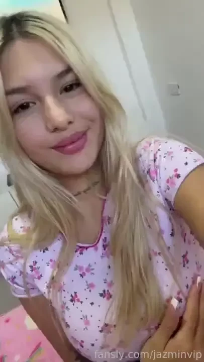 I send you a kiss my love te mando un besito miamor fyp blonde petite 