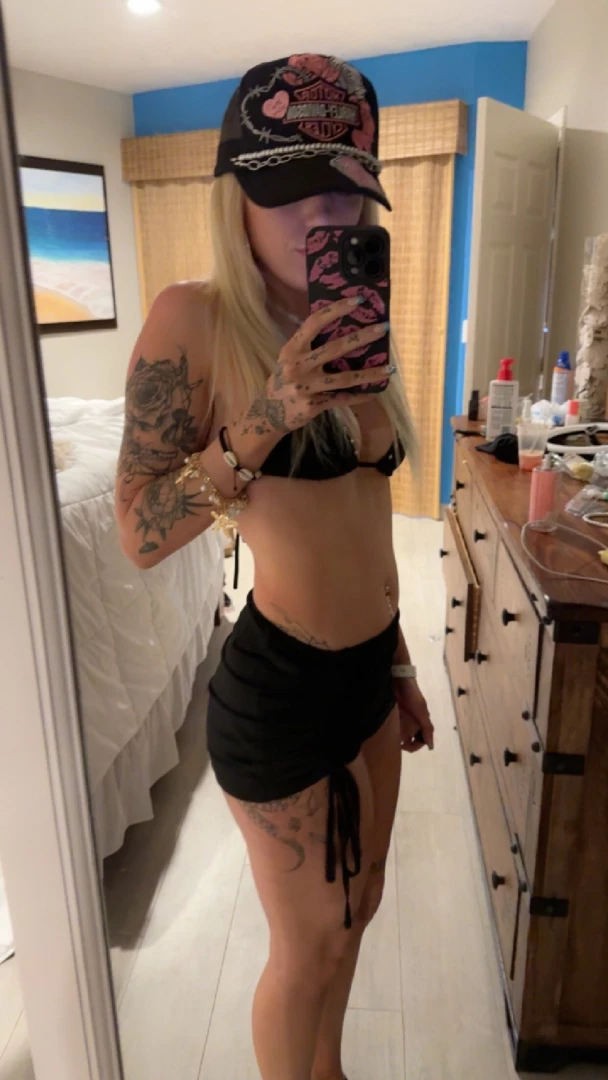 I seriously don t know what got into me my stepbrother walked in on me part 1 