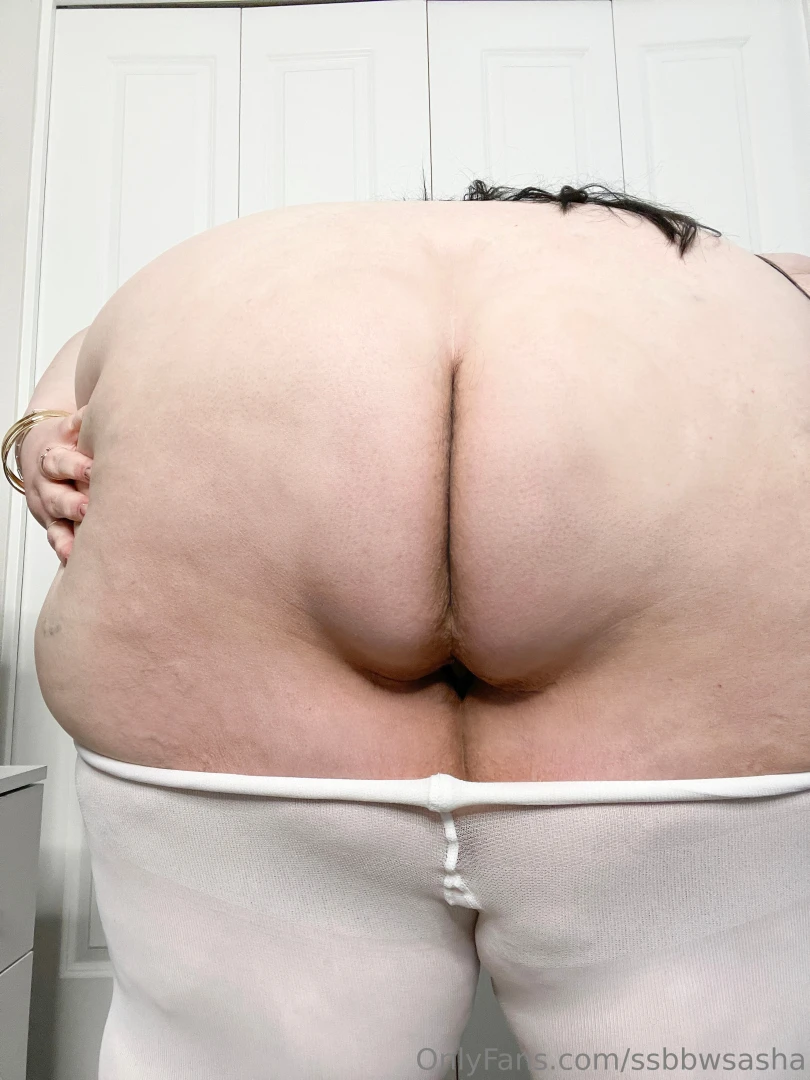 They say horizontal stripes make you look fat i think these stripes part 4 