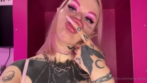 Free video for my lovers fans im your bimbo elf