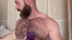 Showing how to manscape the twins