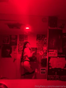 Red lights ever bring me to naughty minds